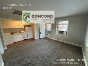 705 Summit Ave in Greensboro, NC - Building Photo - Building Photo