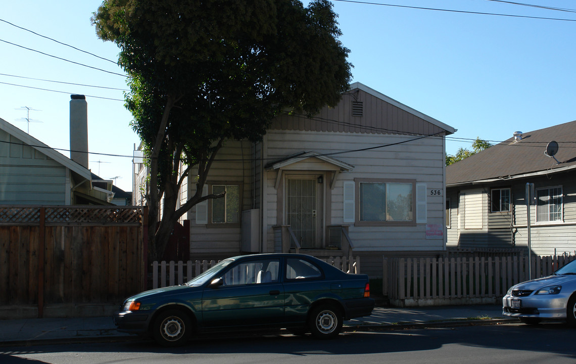 536 E St. James St in San Jose, CA - Foto de edificio