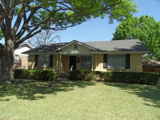 10643 Lakemere Dr in Dallas, TX - Building Photo