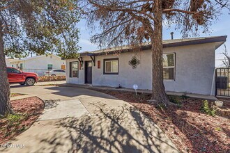 7740 Phoenix Ave in El Paso, TX - Building Photo - Building Photo