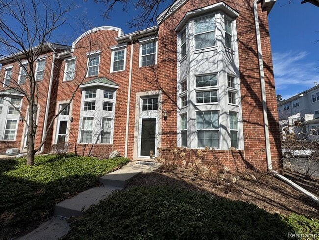 property at 115 Georgetown Square N