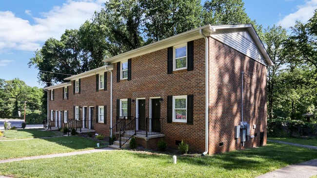 Hidden Creek Townhomes in Greenville, SC - Foto de edificio - Building Photo