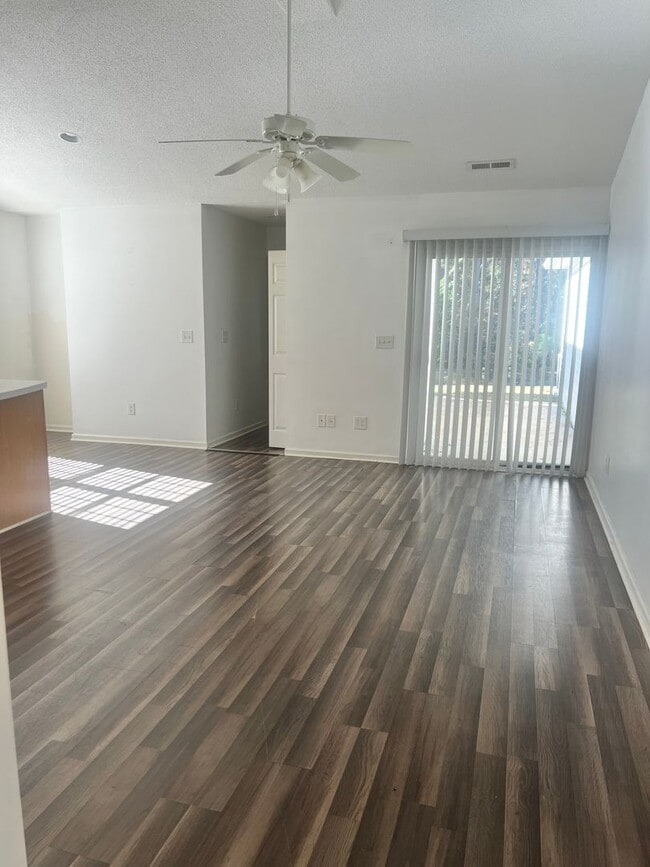 3821 Elizabeth Ave in New Bern, NC - Building Photo - Building Photo