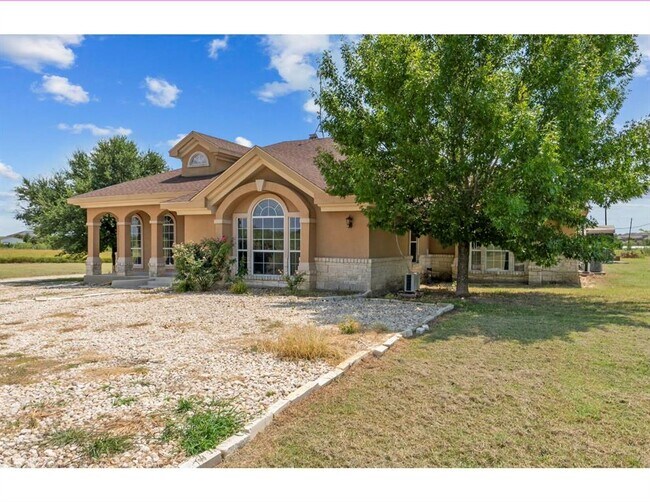 12015 Arnhamn Ln in Manor, TX - Building Photo - Building Photo