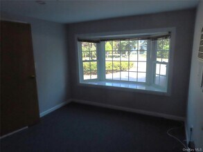 1210 Smithtown Ave in Bohemia, NY - Building Photo - Building Photo