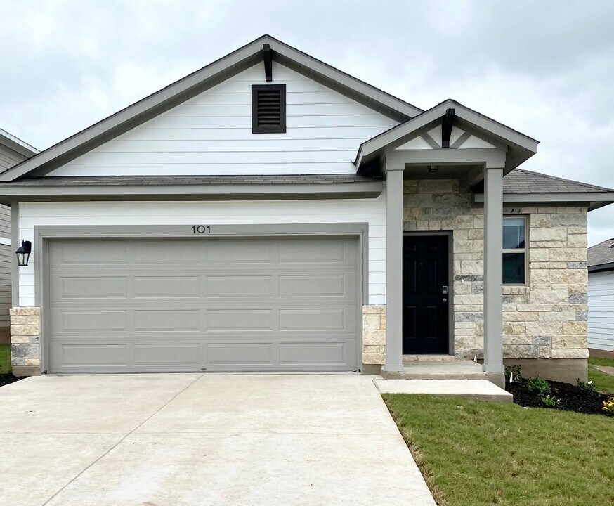 103 Wild Wind Cv in Jarrell, TX - Building Photo