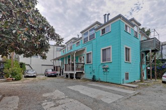 4120-4132 Howe St in Oakland, CA - Building Photo - Building Photo