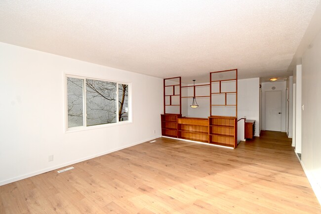 property at 2211 Oak St