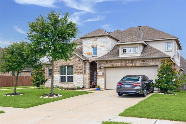 property at 407 Westwood Dr