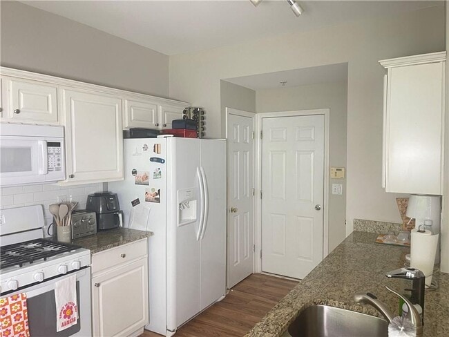 209 Regent Square in Woodstock, GA - Building Photo - Building Photo