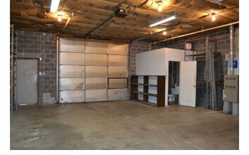 1050 Main St in Dickson City, PA - Foto de edificio - Building Photo