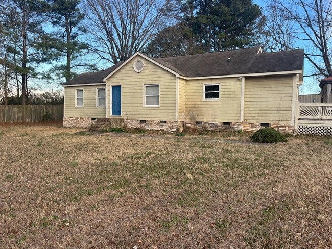 3038 Matthews-Indian Trail Rd in Matthews, NC - Building Photo - Building Photo