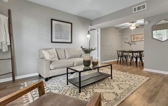 The Grand 1501 in College Station, TX - Foto de edificio - Building Photo