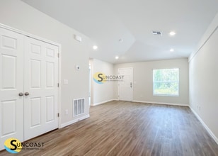 1147 S Apopka Ave in Inverness, FL - Building Photo - Building Photo