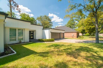 3103 Hemingway Dr in Montgomery, TX - Building Photo - Building Photo