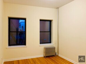 GRAND STREET in New York, NY - Foto de edificio - Building Photo