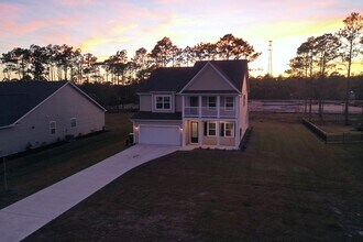 111 Ballantine Grv Ln in Newport, NC - Building Photo - Building Photo