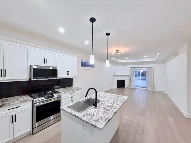 property at 140 Landings Psge