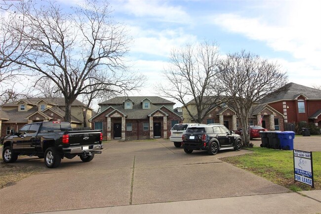 1912 S 15th St in Waco, TX - Building Photo - Building Photo