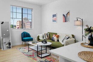 9450 W Cabela Dr in Glendale, AZ - Building Photo