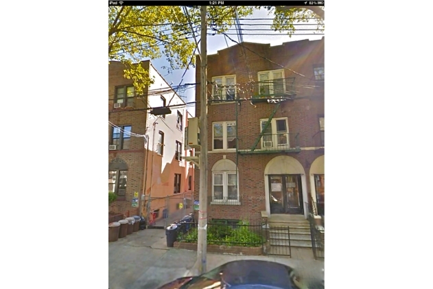 1881 W 9th St in Brooklyn, NY - Foto de edificio