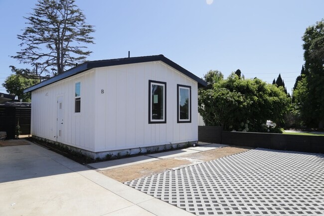 property at 729 Center St