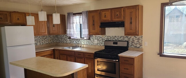 7466 Leila Ct in Tobyhanna, PA - Building Photo - Building Photo