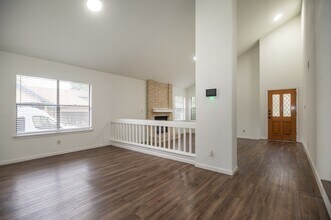 11513 Juniper Ridge Dr in Austin, TX - Building Photo - Building Photo