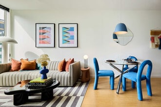 Stamford Urby in Stamford, CT - Foto de edificio - Building Photo