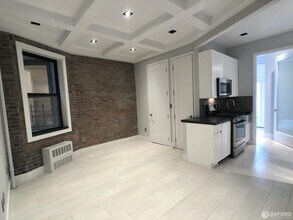 113 E 119th St-Unit -E1 in New York, NY - Building Photo - Building Photo
