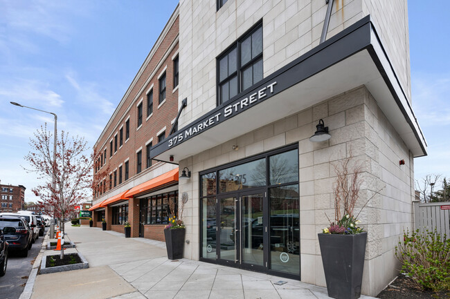 375 Market St in Boston, MA - Building Photo - Building Photo