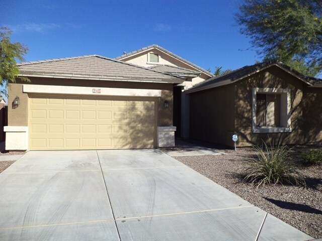 4508 W Donner Dr in Laveen, AZ - Building Photo