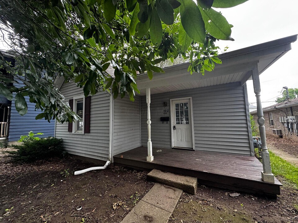 402 Washington Ave in Lancaster, OH - Building Photo