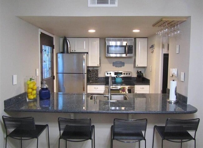 property at 5472 Roundtree Pl