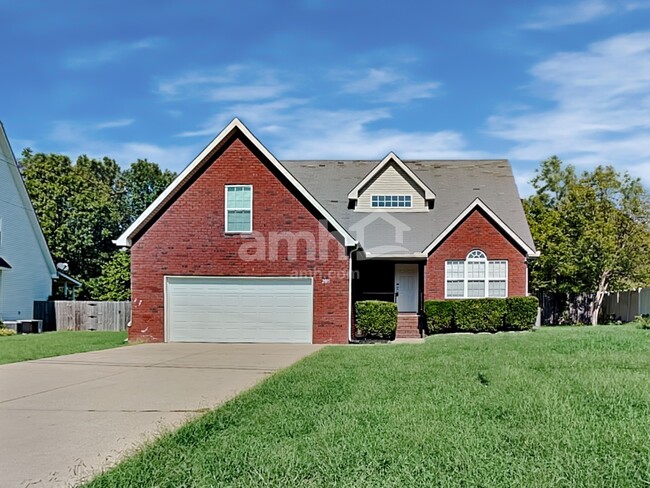 property at 2935 Greentree Dr