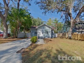 355 43rd Ave N in St. Petersburg, FL - Building Photo