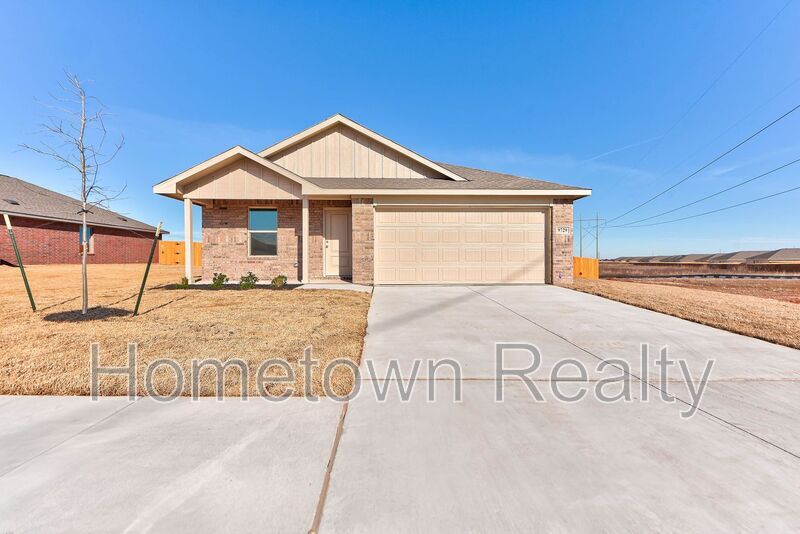 9724 NW 124th St in Yukon, OK - Building Photo