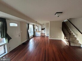 10142 Fair Wds Dr in Fairfax, VA - Building Photo