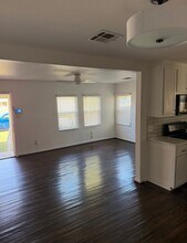 1406 Kirwin St in Galveston, TX - Building Photo - Building Photo