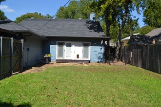 5614 Victor St in Dallas, TX - Foto de edificio - Building Photo