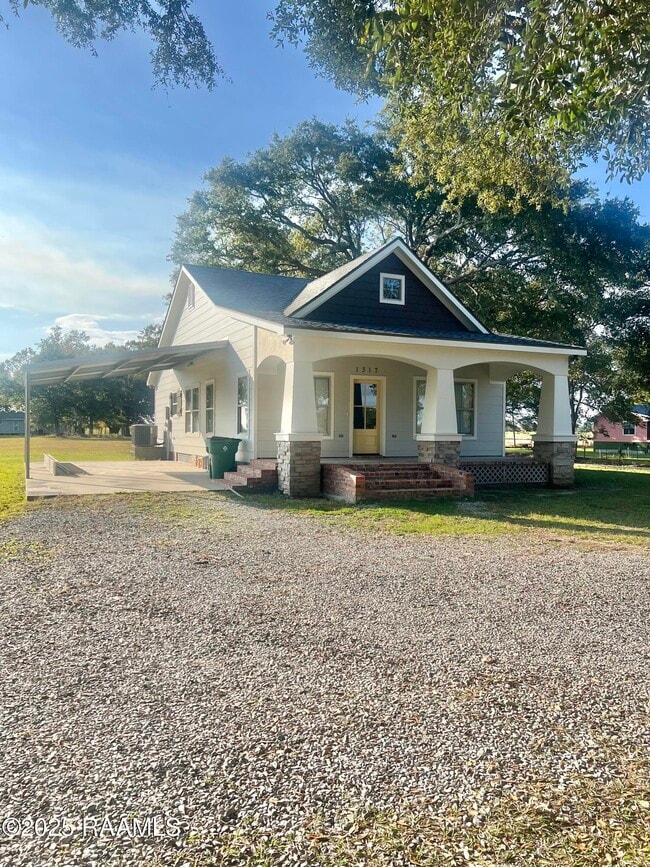 1317 Creighton Broussard Rd in New Iberia, LA - Building Photo - Building Photo