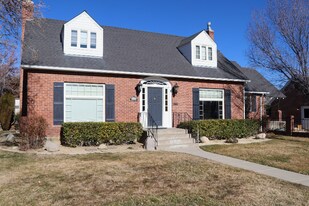 1190 Manor Dr in Reno, NV - Building Photo