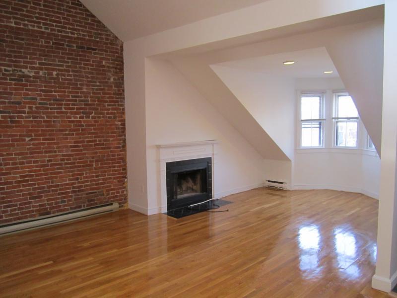 1742 Washington St, Unit 4 in Boston, MA - Building Photo