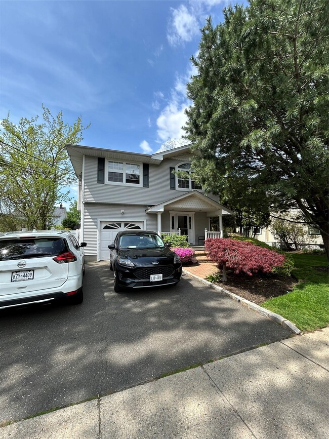 property at 20 Mckinley Ave