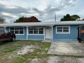 928 Fra-Mar Pl in Fort Pierce, FL - Building Photo