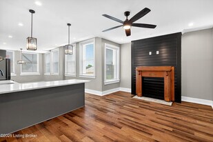 1529 W Market St in Louisville, KY - Building Photo