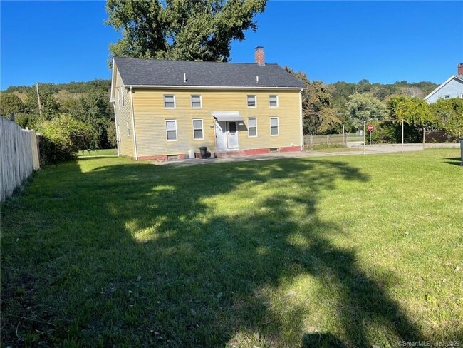 79 River St in Sprague, CT - Building Photo - Building Photo