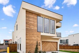 328 Lavender Ln in Richardson, TX - Building Photo - Building Photo