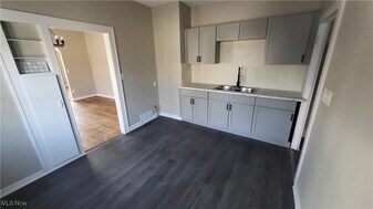 14003 Mont Ave in East Cleveland, OH - Building Photo