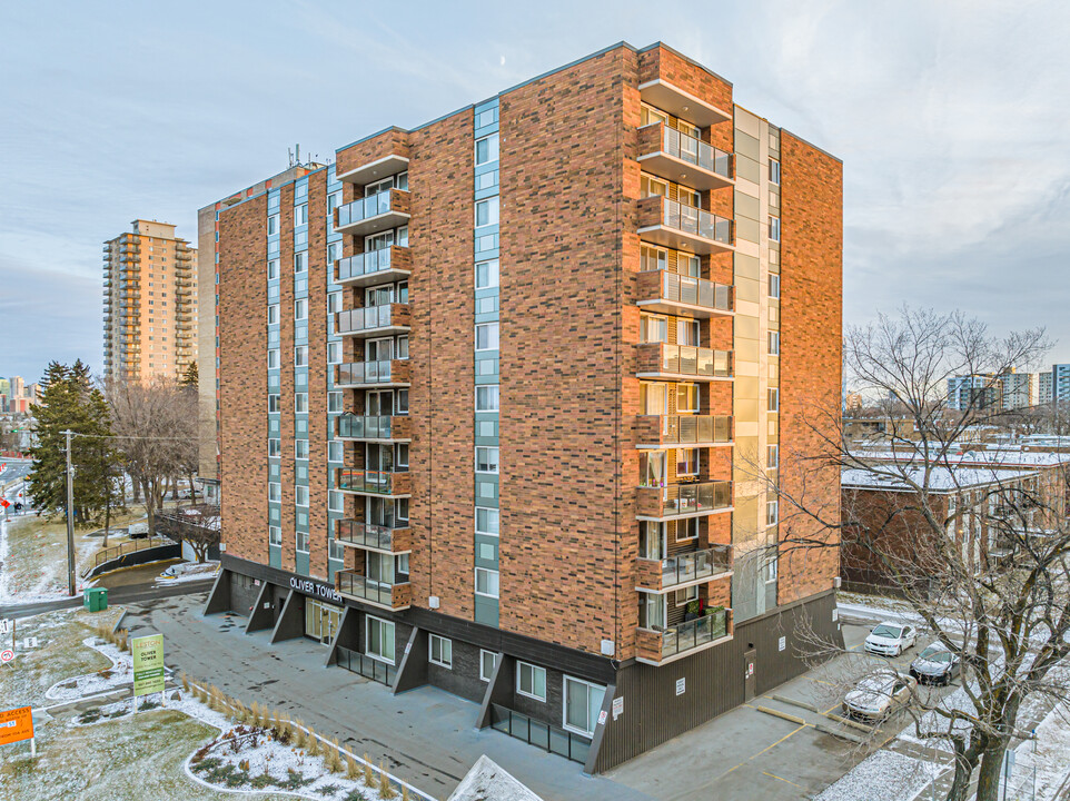 Oliver Tower in Edmonton, AB - Building Photo